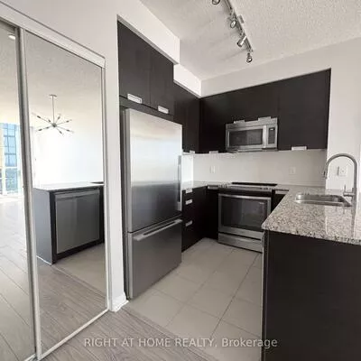 55, Eglinton, Hurontario, Mississauga