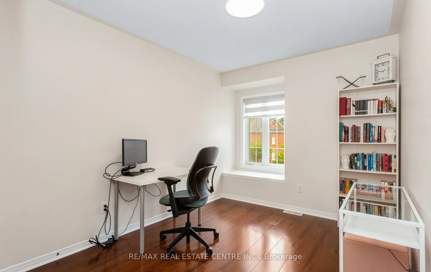 7360, Zinnia, Meadowvale Village, Mississauga