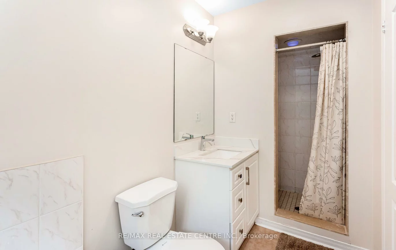 7360, Zinnia, Meadowvale Village, Mississauga