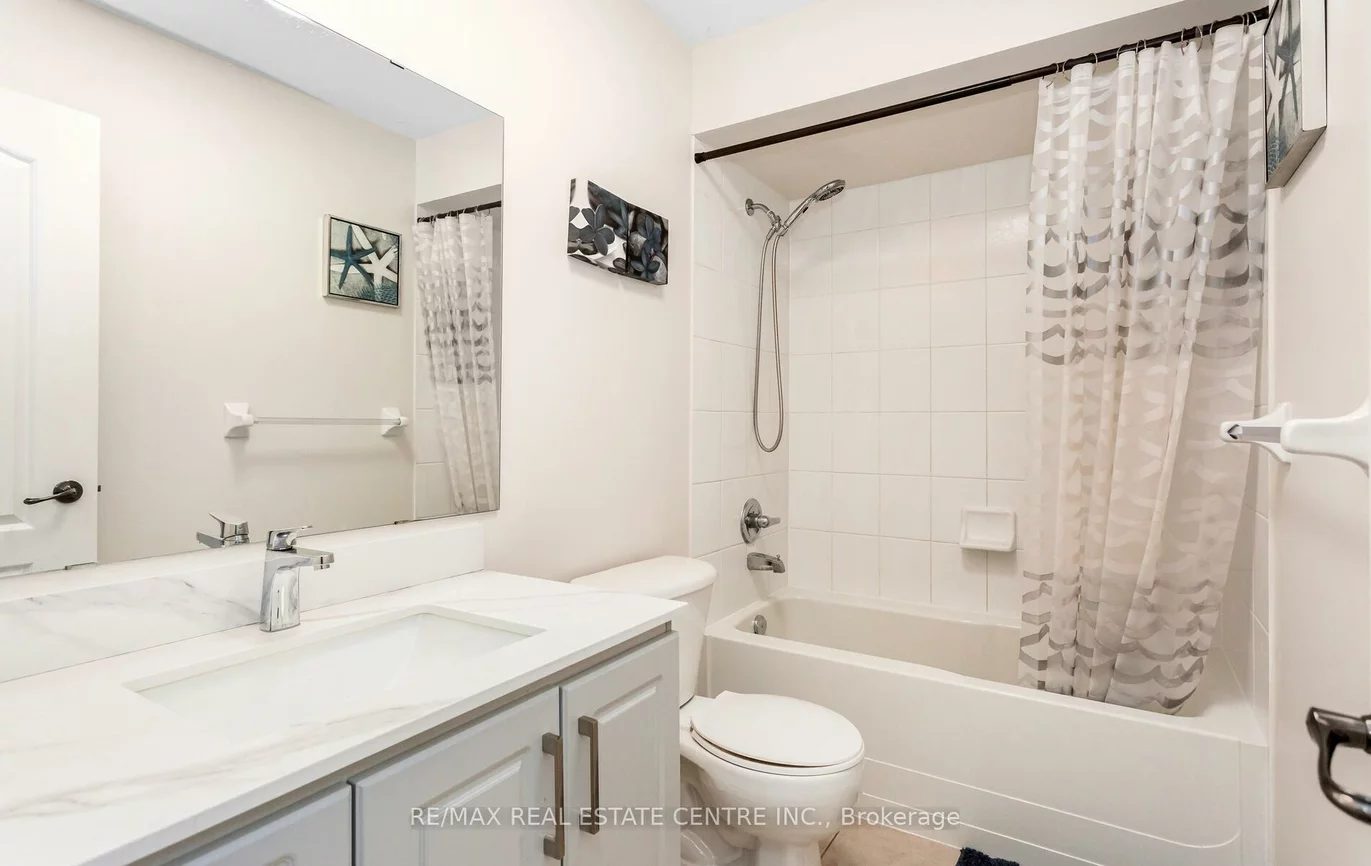 7360, Zinnia, Meadowvale Village, Mississauga