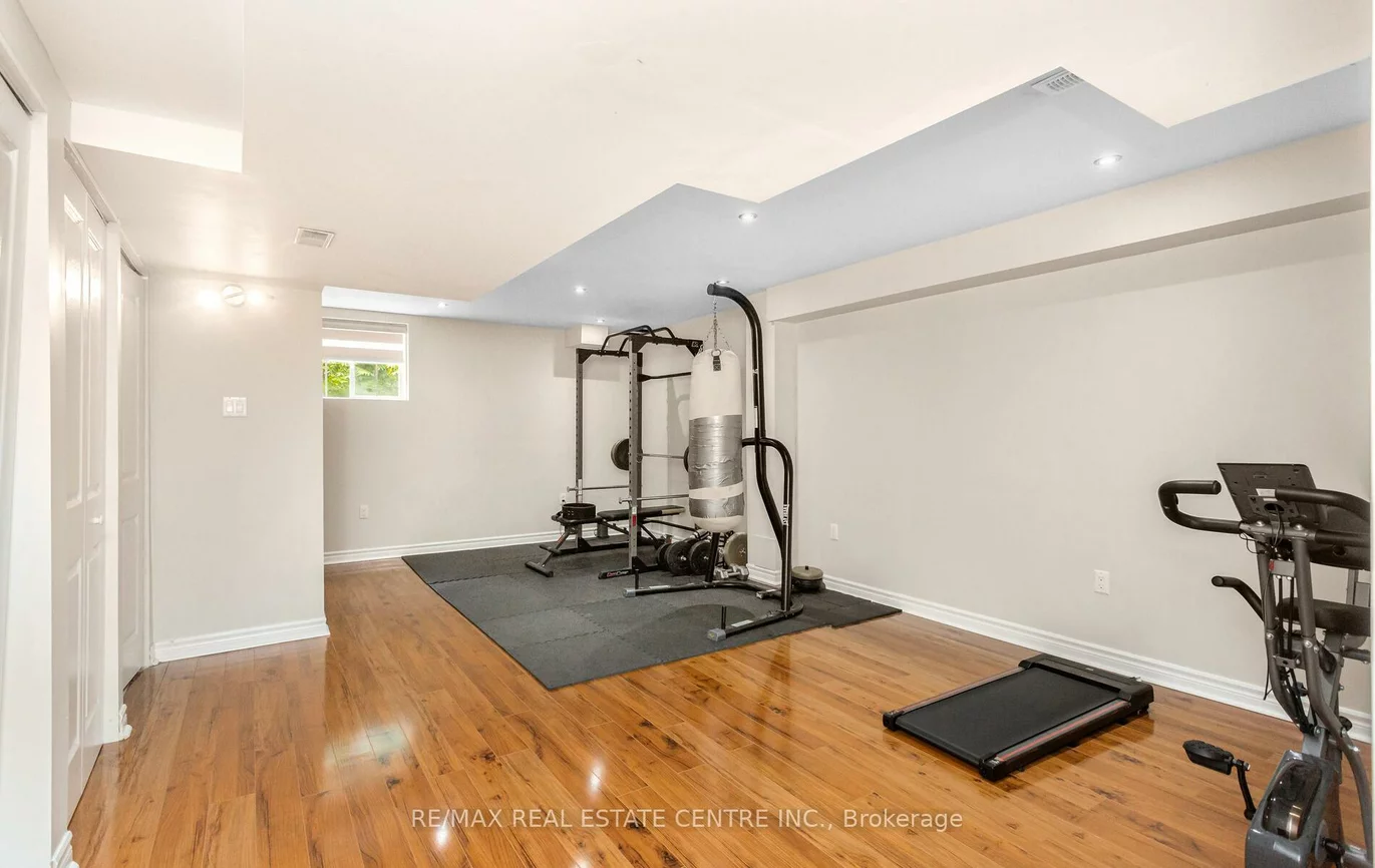 7360, Zinnia, Meadowvale Village, Mississauga