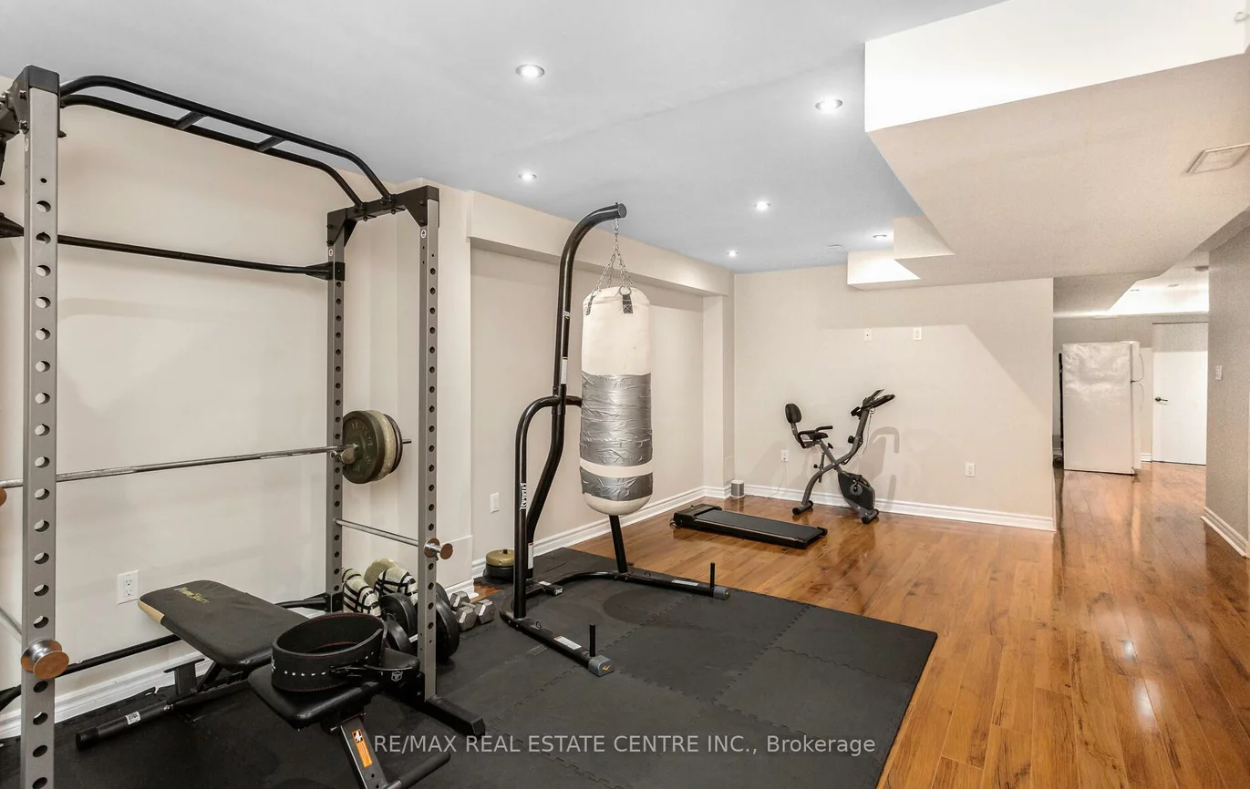 7360, Zinnia, Meadowvale Village, Mississauga