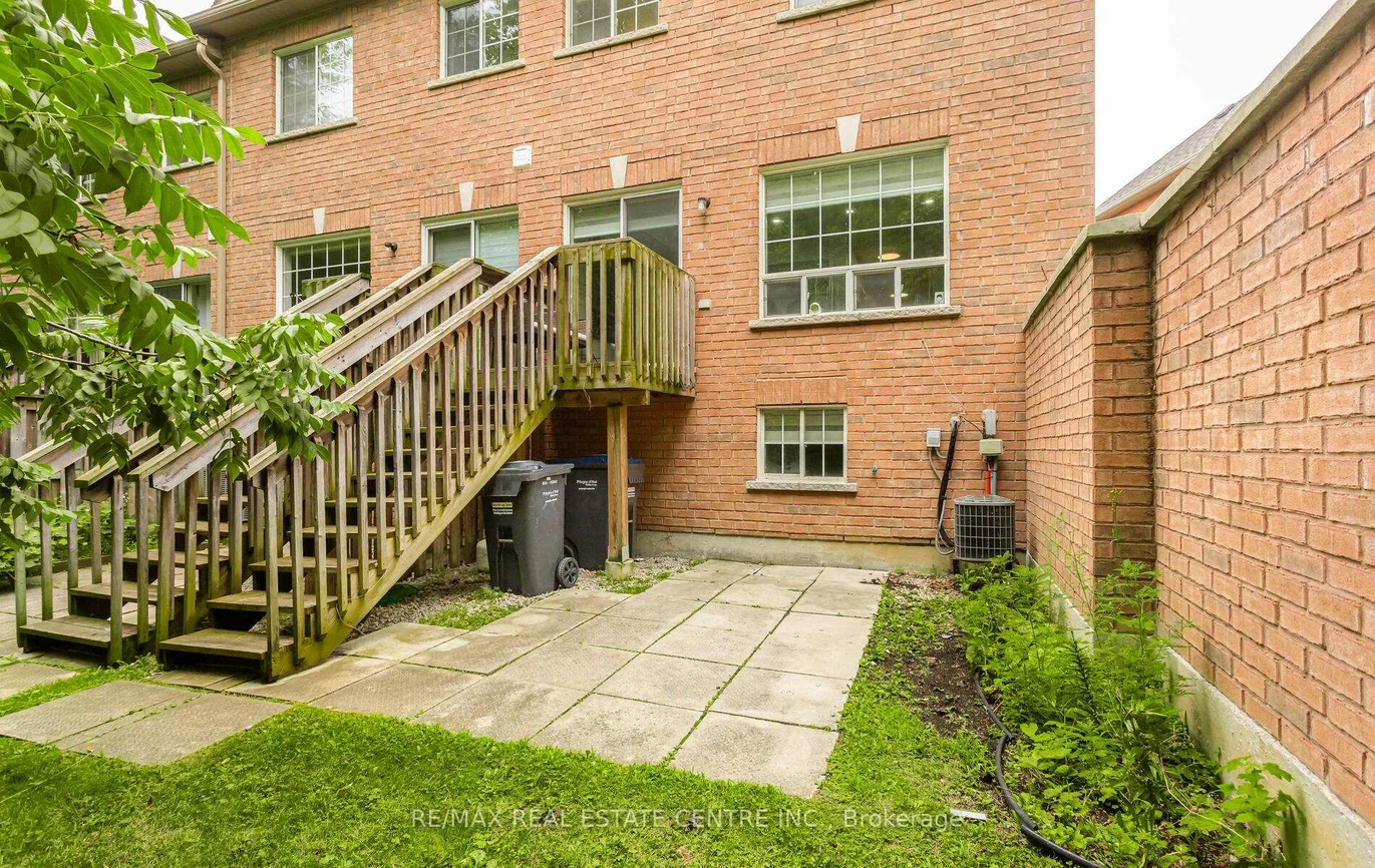7360, Zinnia, Meadowvale Village, Mississauga