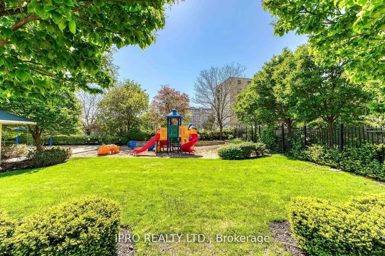 3504, Hurontario, Fairview, Mississauga