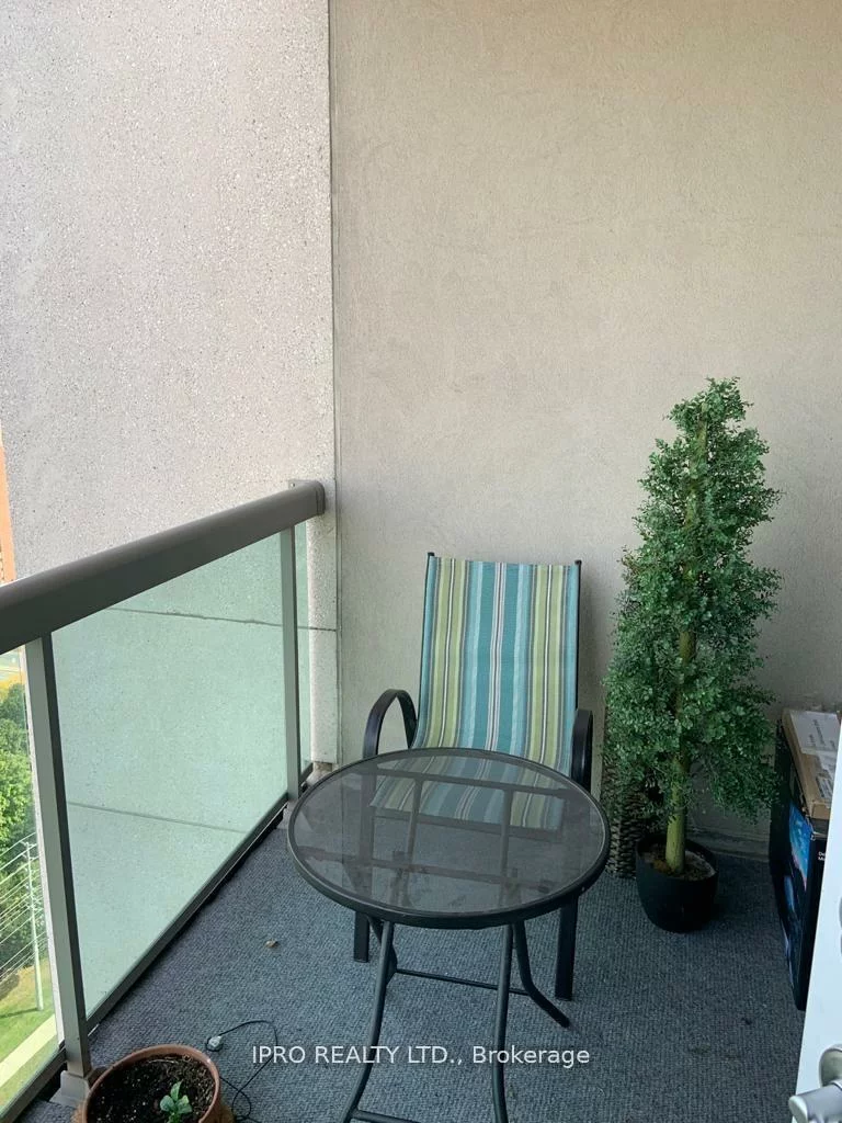 3504, Hurontario, Fairview, Mississauga