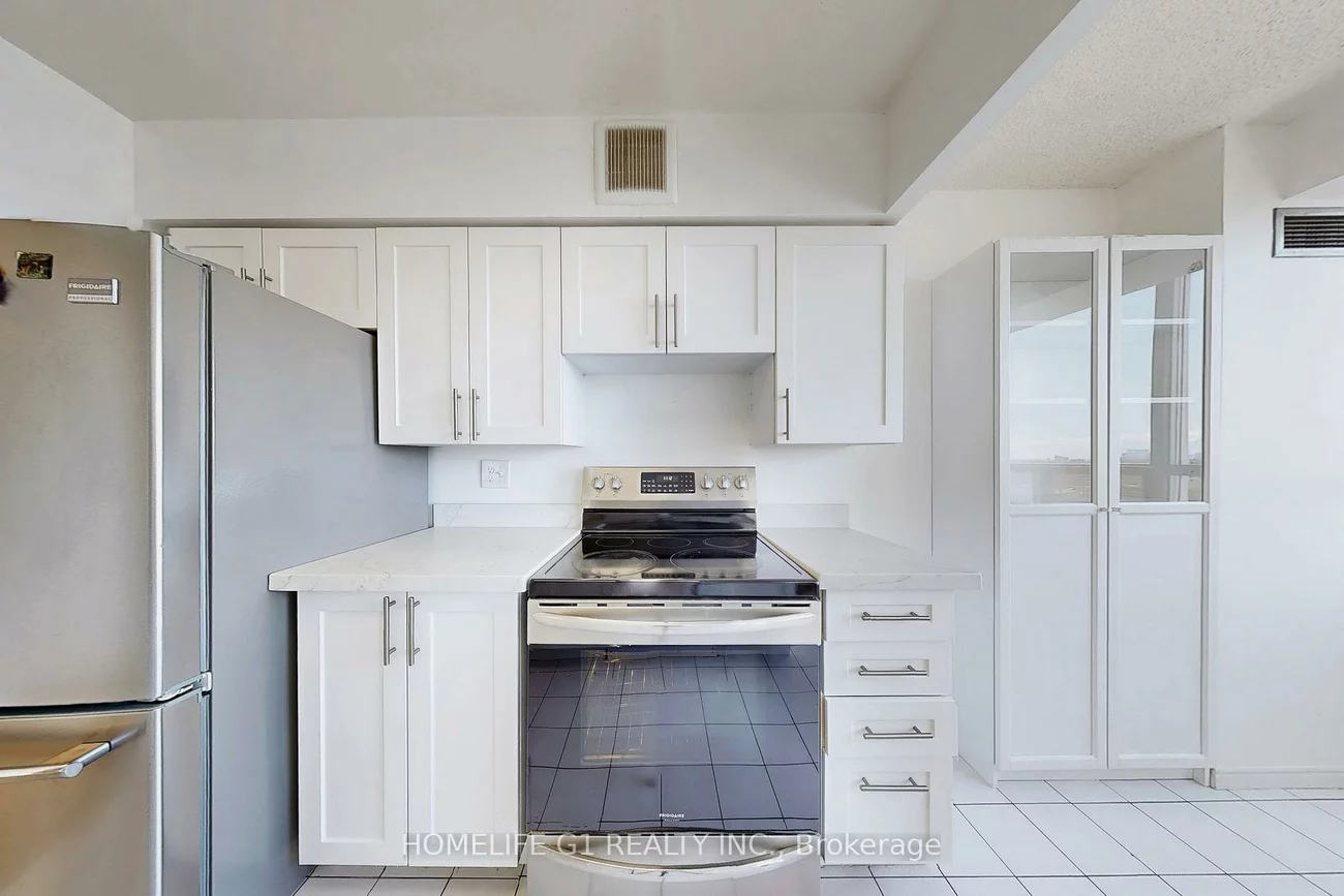 50, Kingsbridge Garden, Hurontario, Mississauga