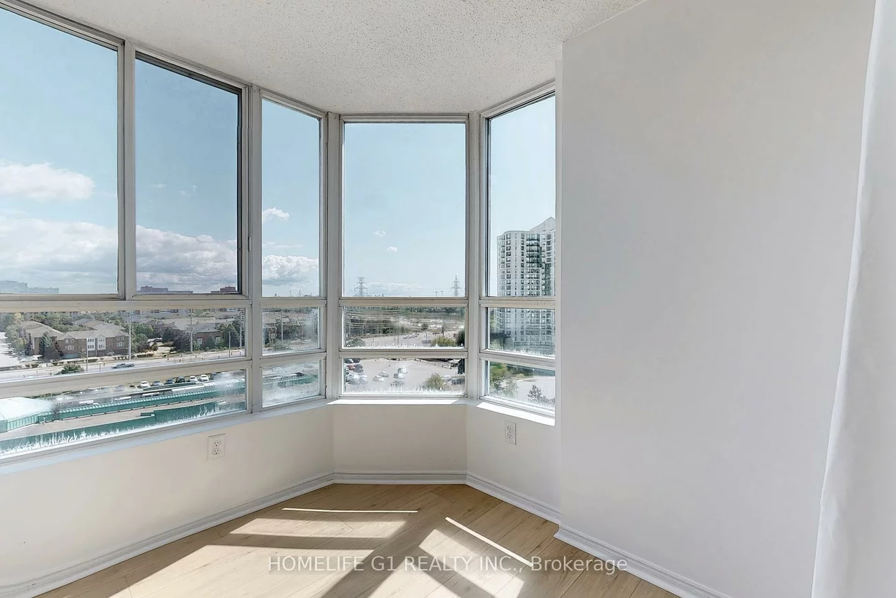 50, Kingsbridge Garden, Hurontario, Mississauga