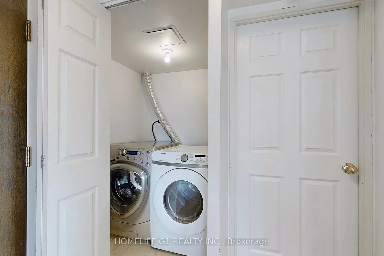 50, Kingsbridge Garden, Hurontario, Mississauga