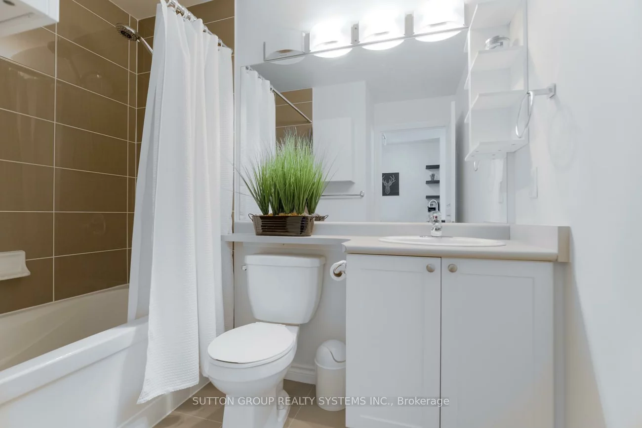 3525, Kariya, City Centre, Mississauga