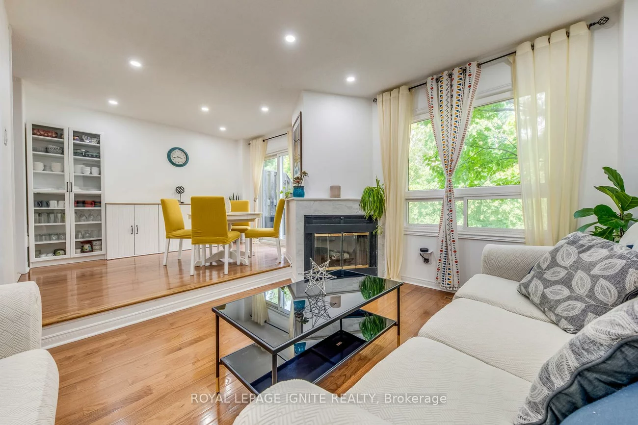 4635, Regents, Hurontario, Mississauga