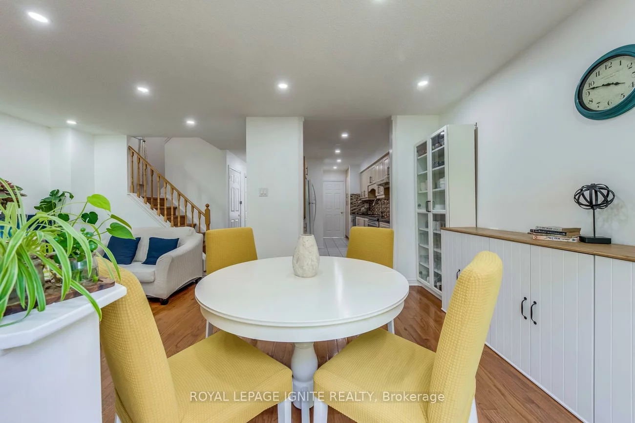 4635, Regents, Hurontario, Mississauga