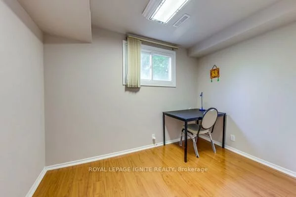 4635, Regents, Hurontario, Mississauga