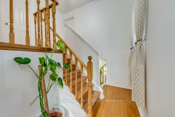 4635, Regents, Hurontario, Mississauga