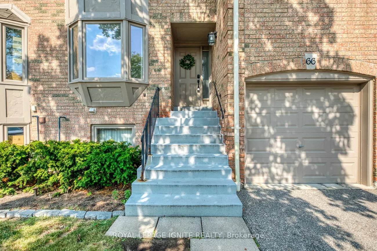 4635, Regents, Hurontario, Mississauga