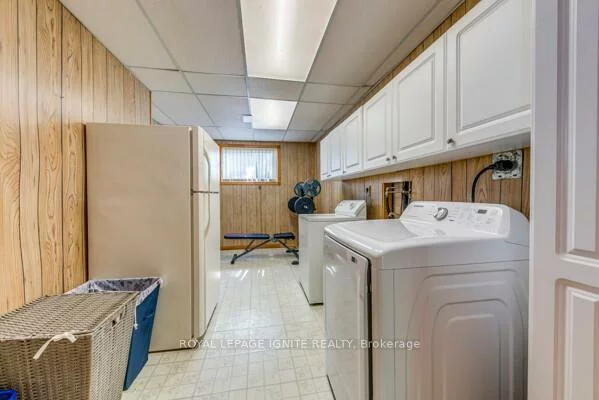 4635, Regents, Hurontario, Mississauga