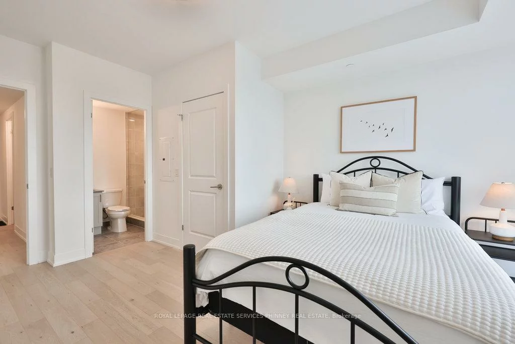1063, Douglas Mccurdy, Lakeview, Mississauga
