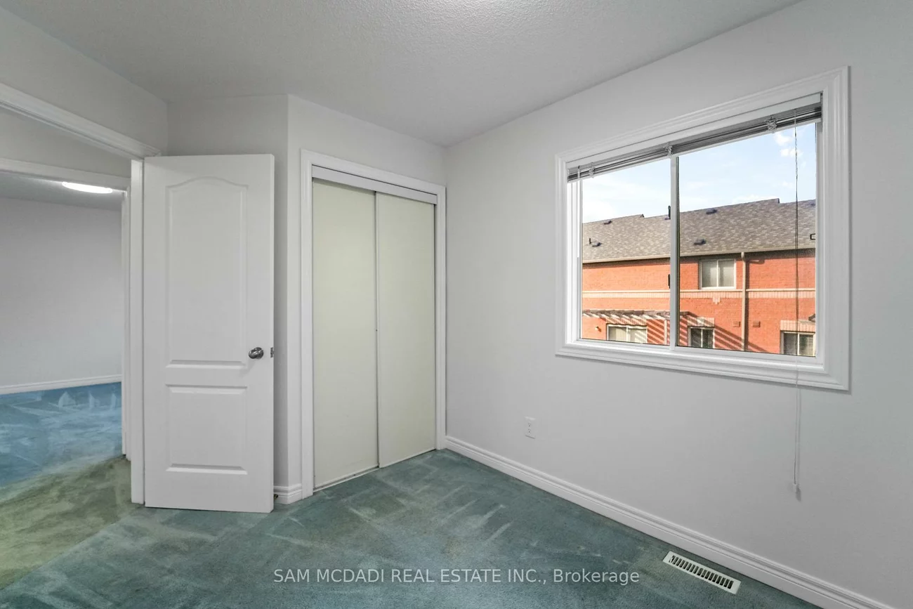 5031, East Mill, East Credit, Mississauga
