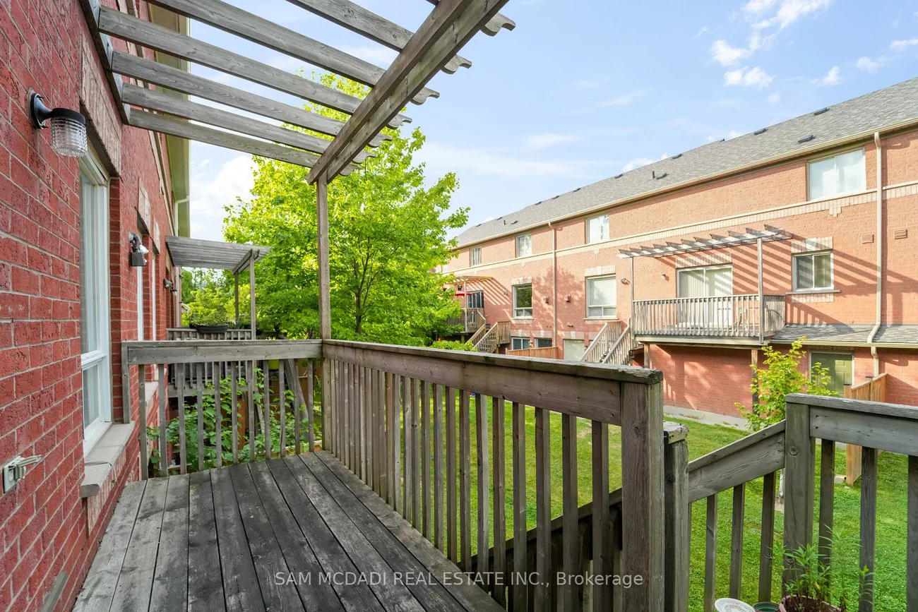 5031, East Mill, East Credit, Mississauga