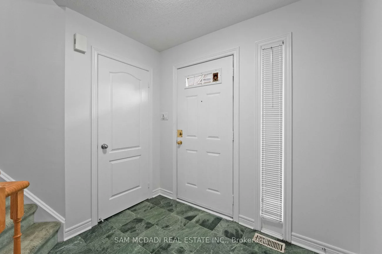 5031, East Mill, East Credit, Mississauga
