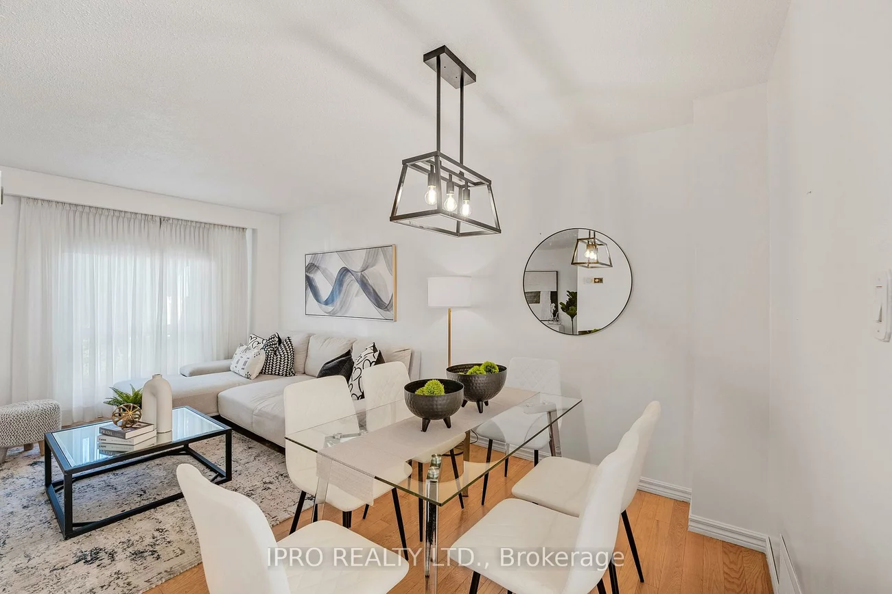 900, Dundas, Erindale, Mississauga