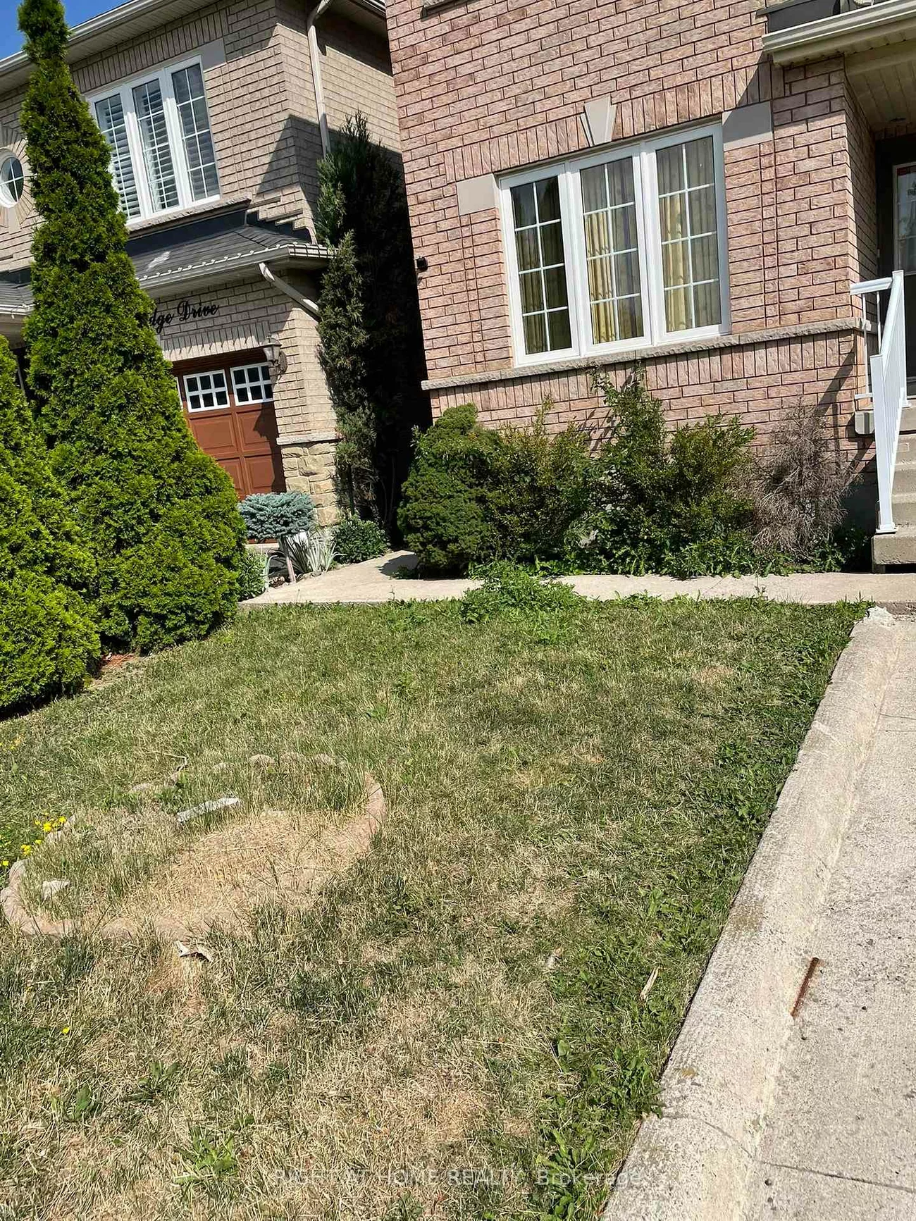 335, Webb, City Centre, Mississauga