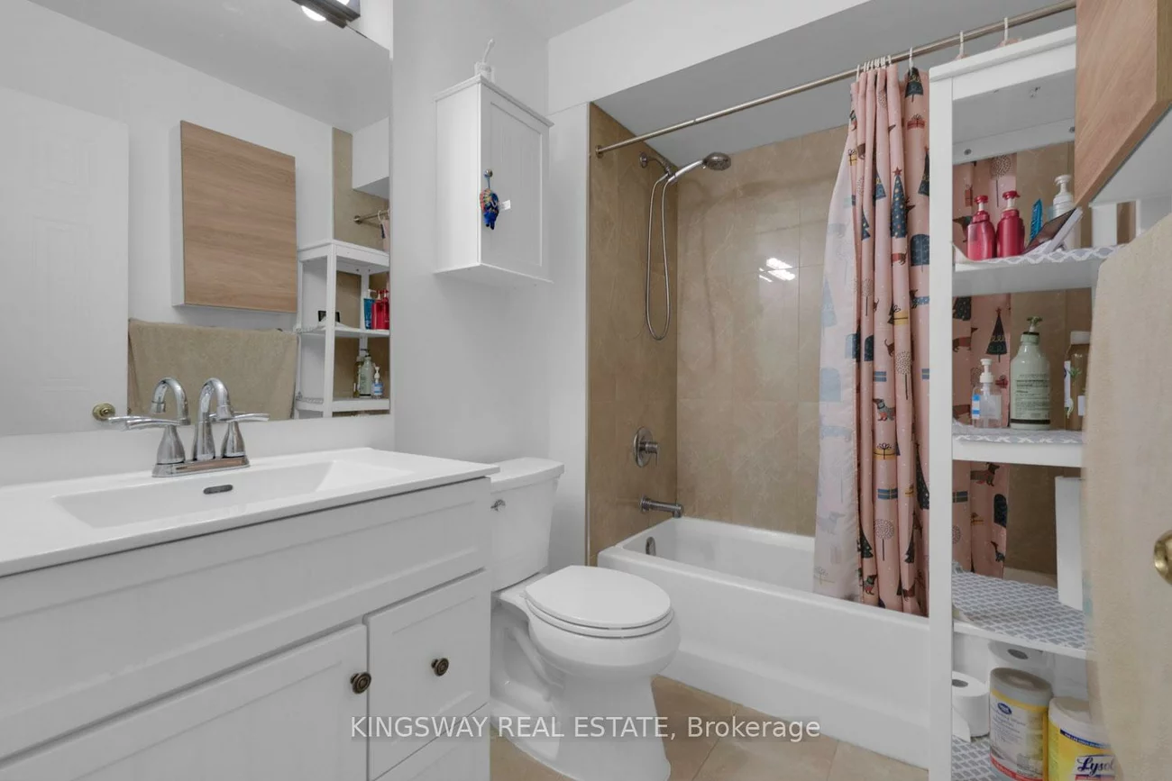 99, Bristol, Hurontario, Mississauga