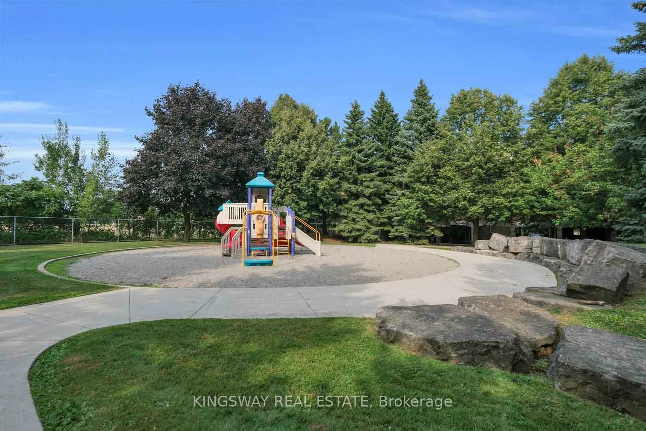 99, Bristol, Hurontario, Mississauga