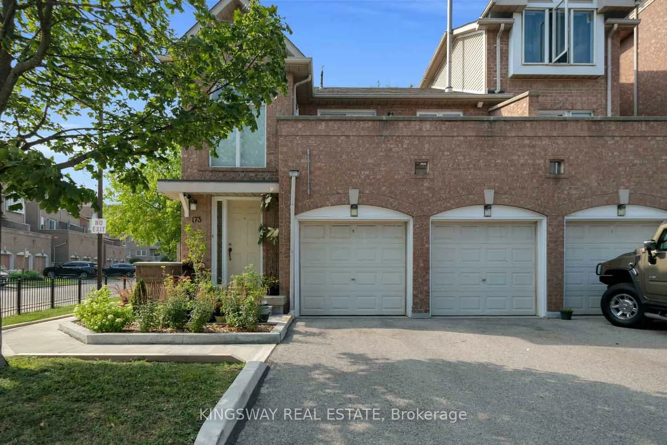 99, Bristol, Hurontario, Mississauga