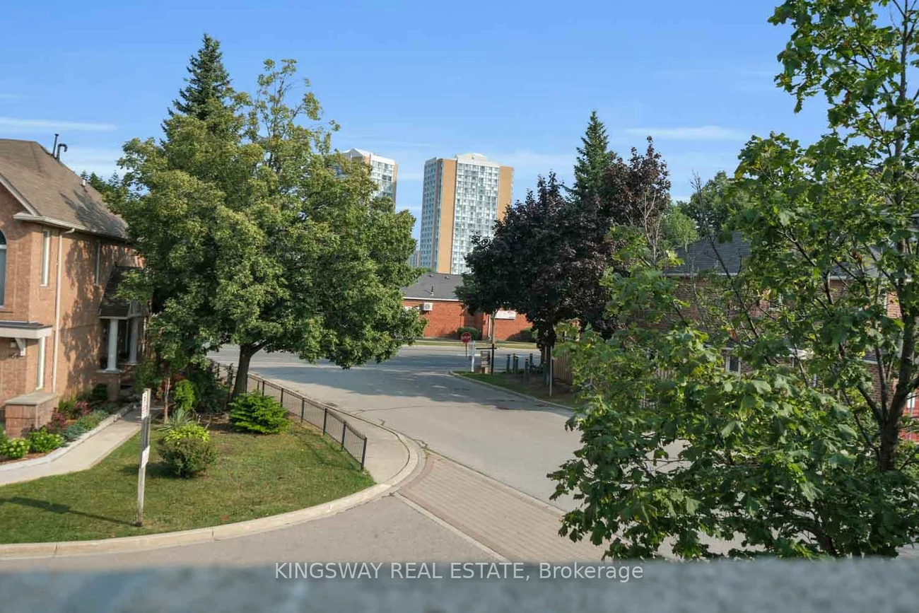 99, Bristol, Hurontario, Mississauga