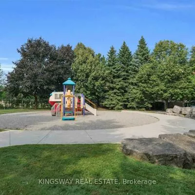 99, Bristol, Hurontario, Mississauga