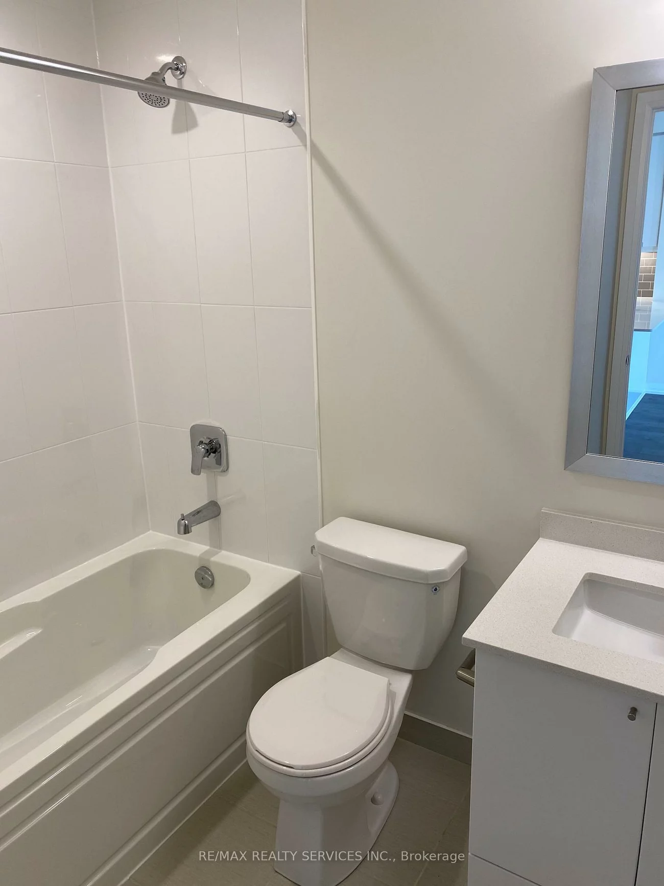 35, Watergarden, Hurontario, Mississauga