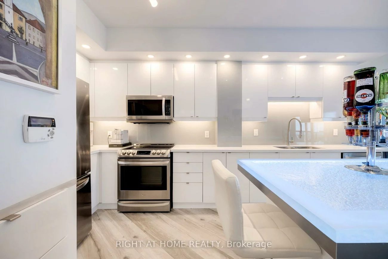 60, Absolute, City Centre, Mississauga