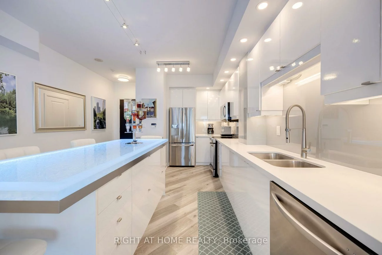 60, Absolute, City Centre, Mississauga