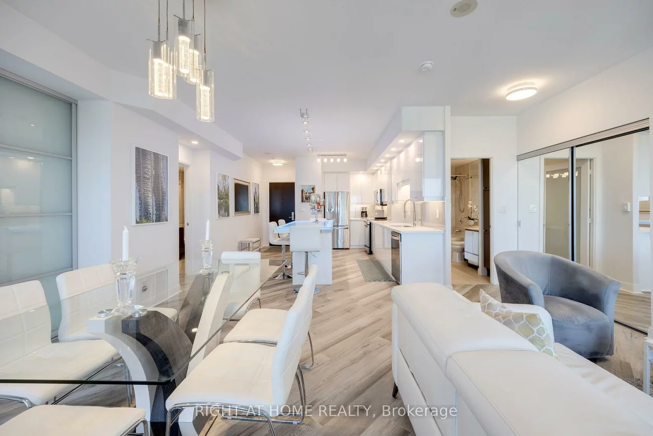 60, Absolute, City Centre, Mississauga