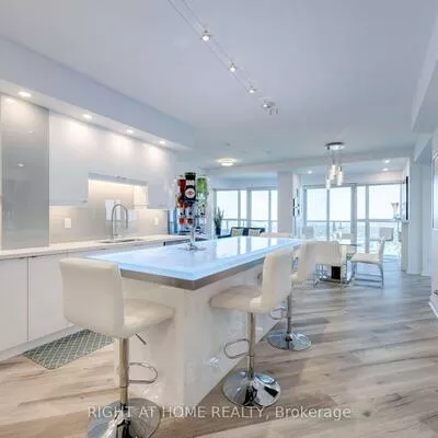 60, Absolute, City Centre, Mississauga