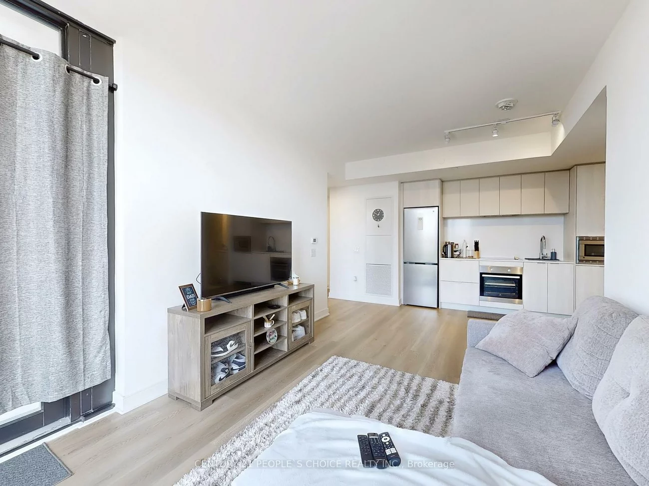 86, Dundas, Cooksville, Mississauga