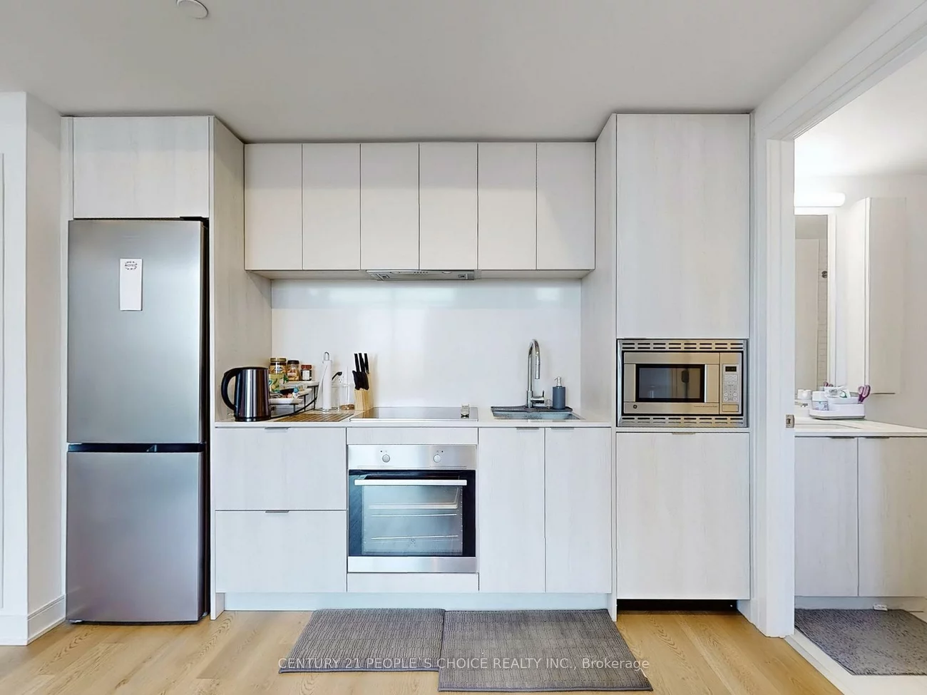 86, Dundas, Cooksville, Mississauga