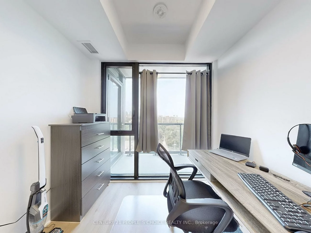 86, Dundas, Cooksville, Mississauga
