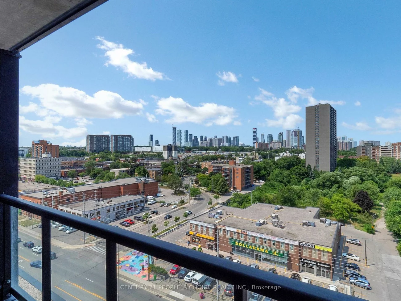 86, Dundas, Cooksville, Mississauga