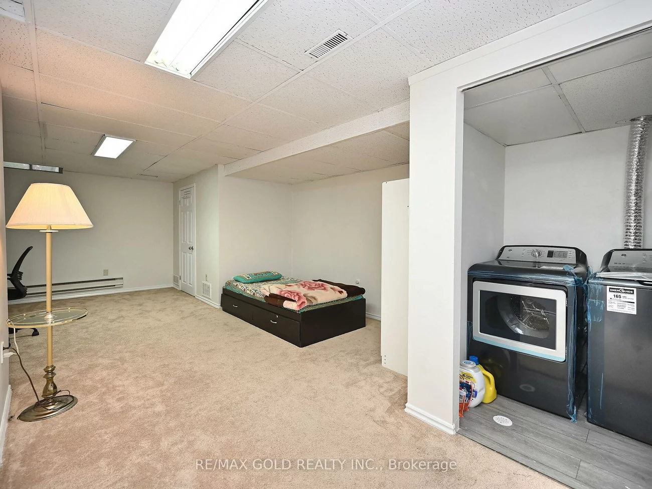 99, Bristol, Hurontario, Mississauga