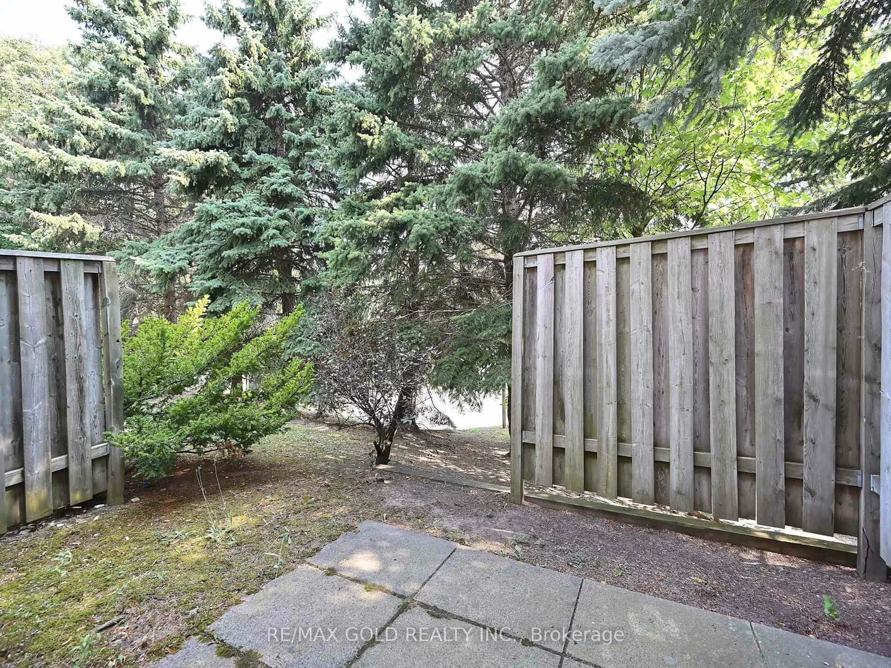 99, Bristol, Hurontario, Mississauga