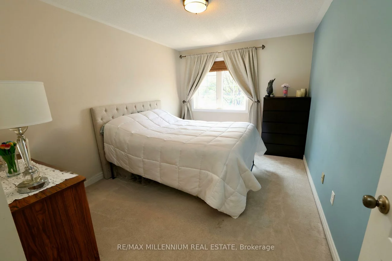 1015, Galesway, East Credit, Mississauga
