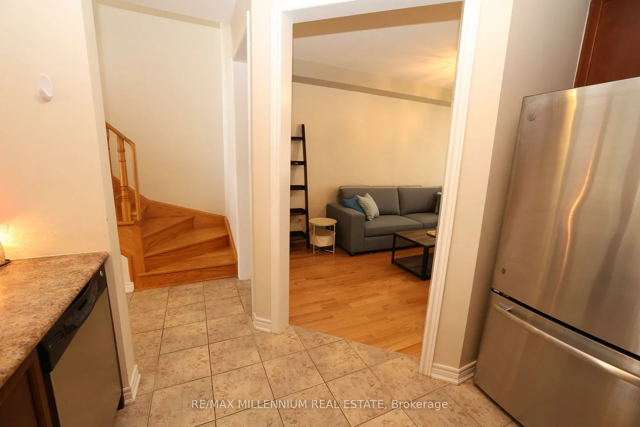 1015, Galesway, East Credit, Mississauga