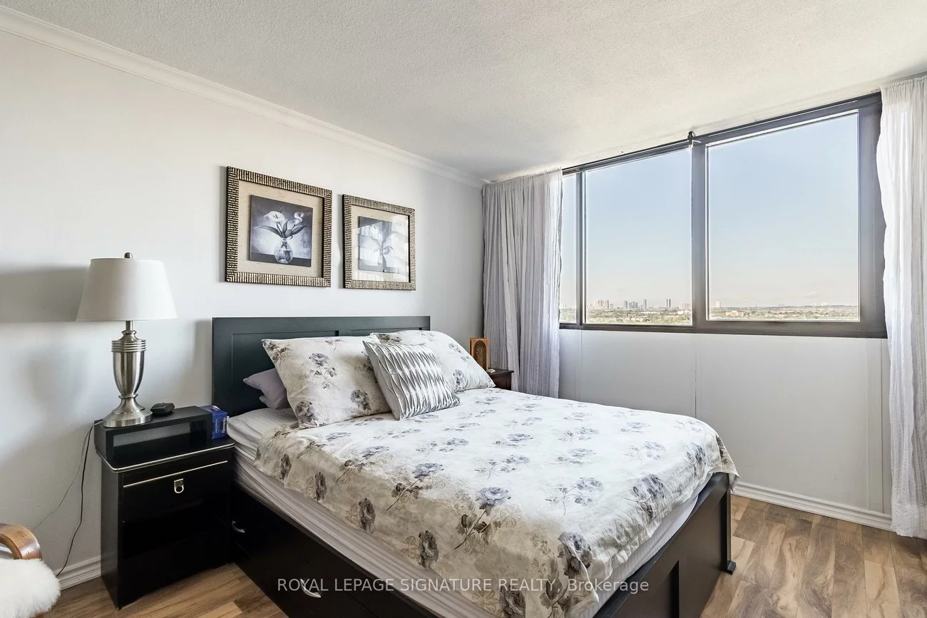 1333, Bloor, Applewood, Mississauga