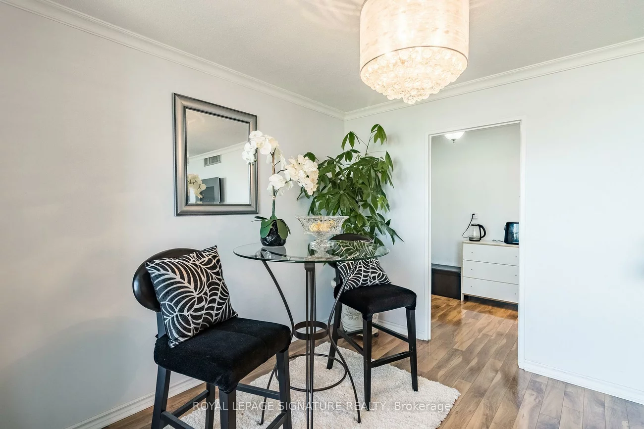 1333, Bloor, Applewood, Mississauga