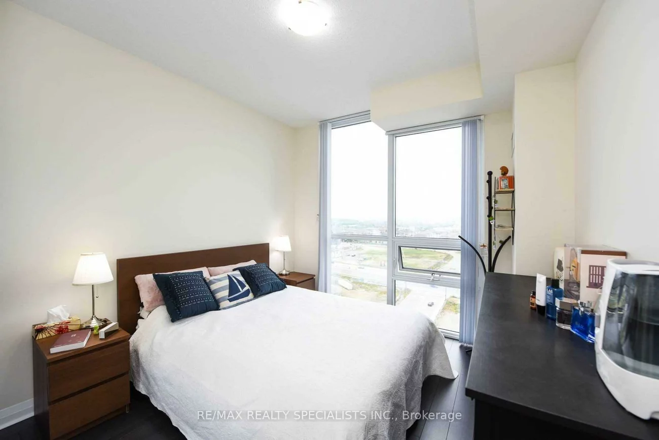 5033, Four Springs, Hurontario, Mississauga