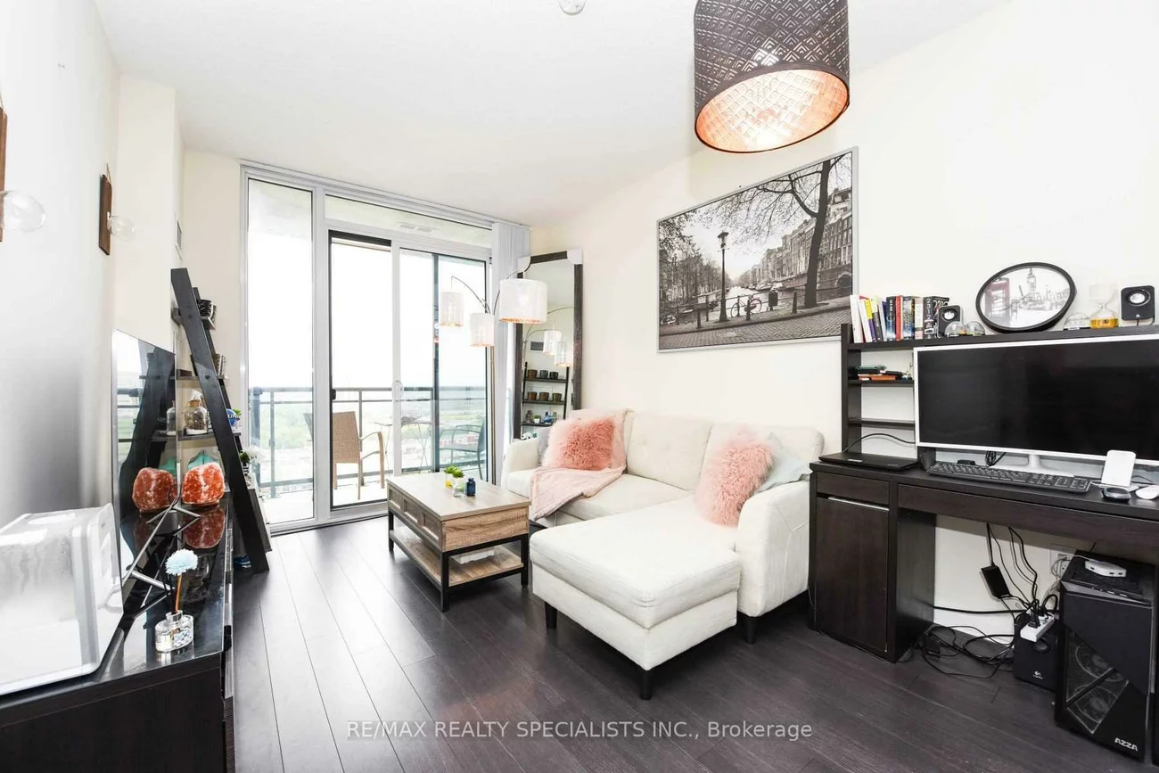 5033, Four Springs, Hurontario, Mississauga