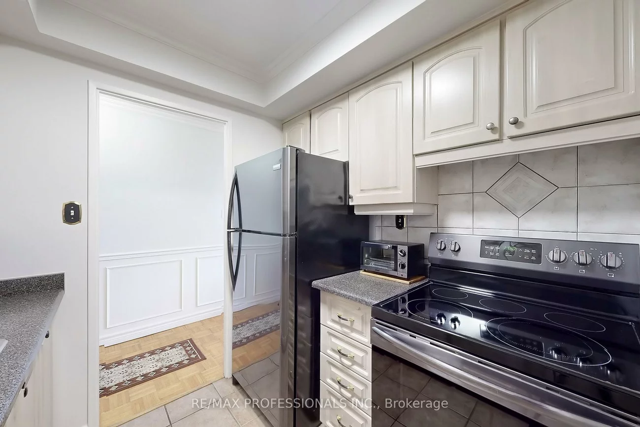 1535, Lakeshore, Lakeview, Mississauga