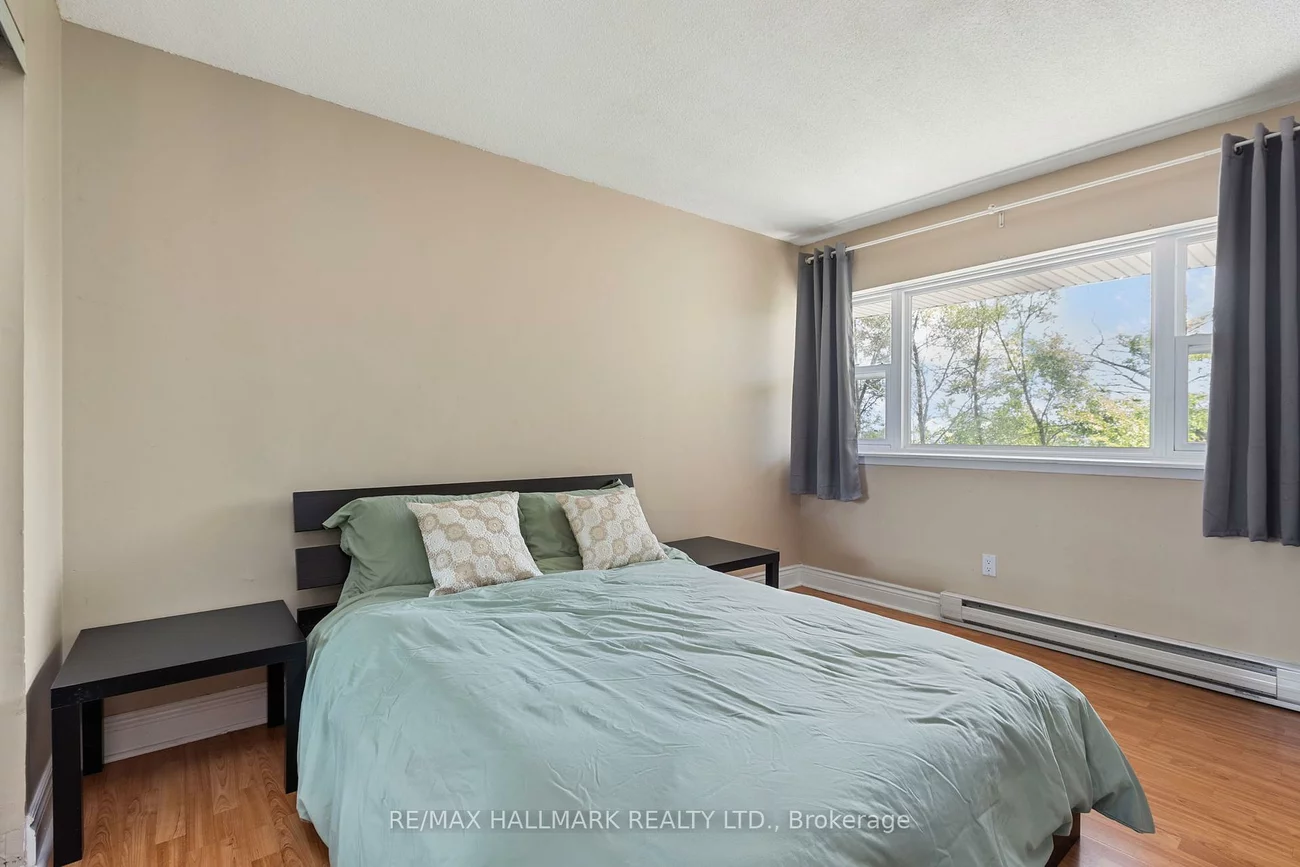 3040, Constitution, Applewood, Mississauga