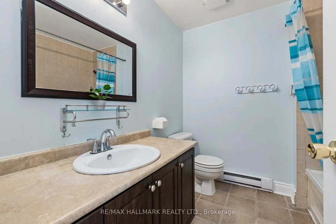 3040, Constitution, Applewood, Mississauga